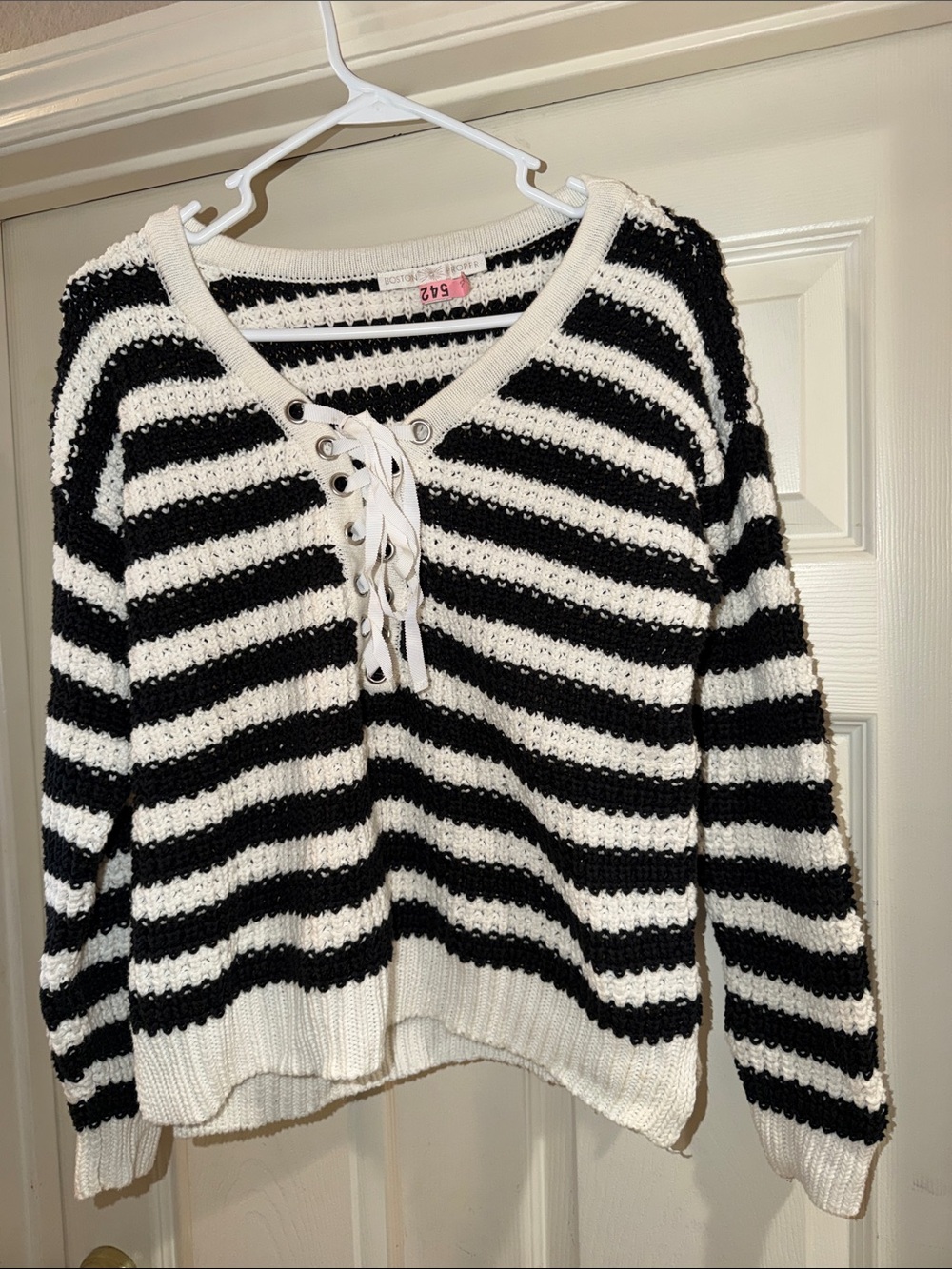 Boston Proper Striped Lace-Up V-Neck Women's Sweater - Black & White